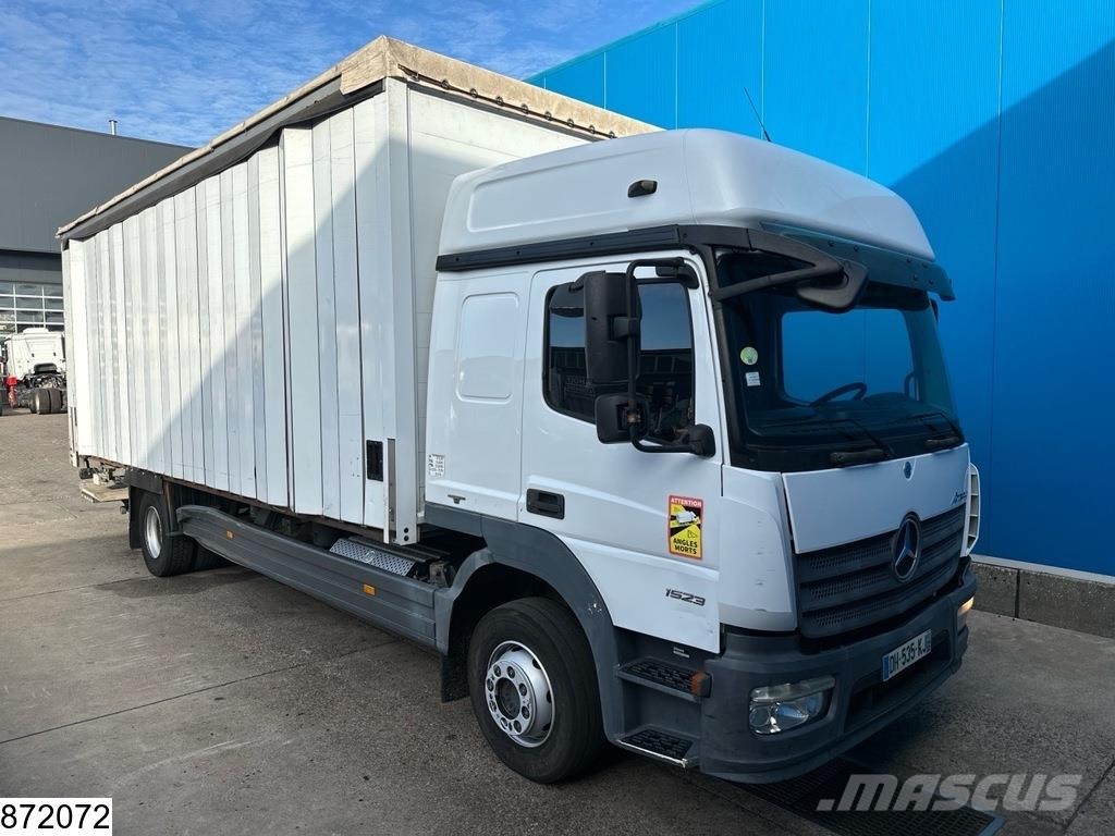 Mercedes-Benz Atego 1523 Umpikorikuorma-autot