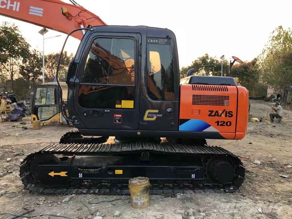 Hitachi ZX 120 LC Pelle sur chenilles