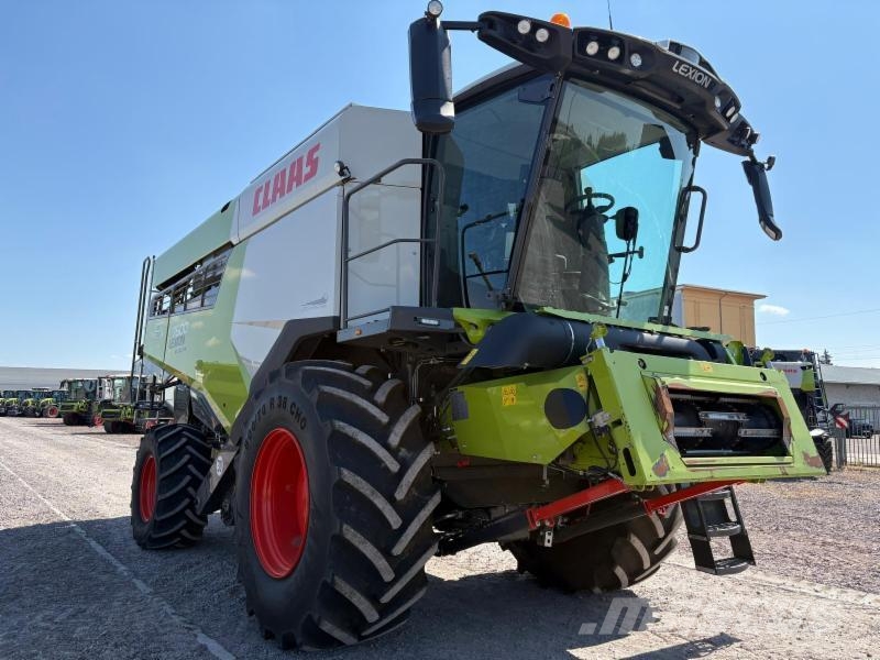 CLAAS LEXION 7600 Kombajni