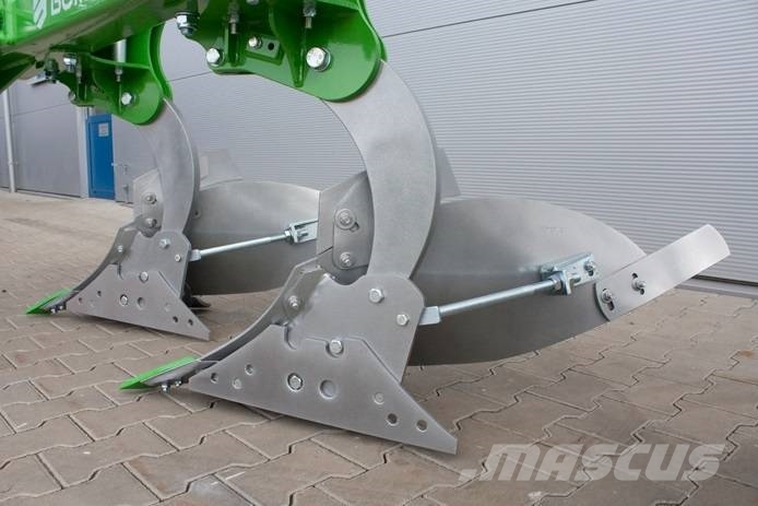 Bomet U064/1 3+1 reversible plough LEO / pług obrotowy Reversible ploughs