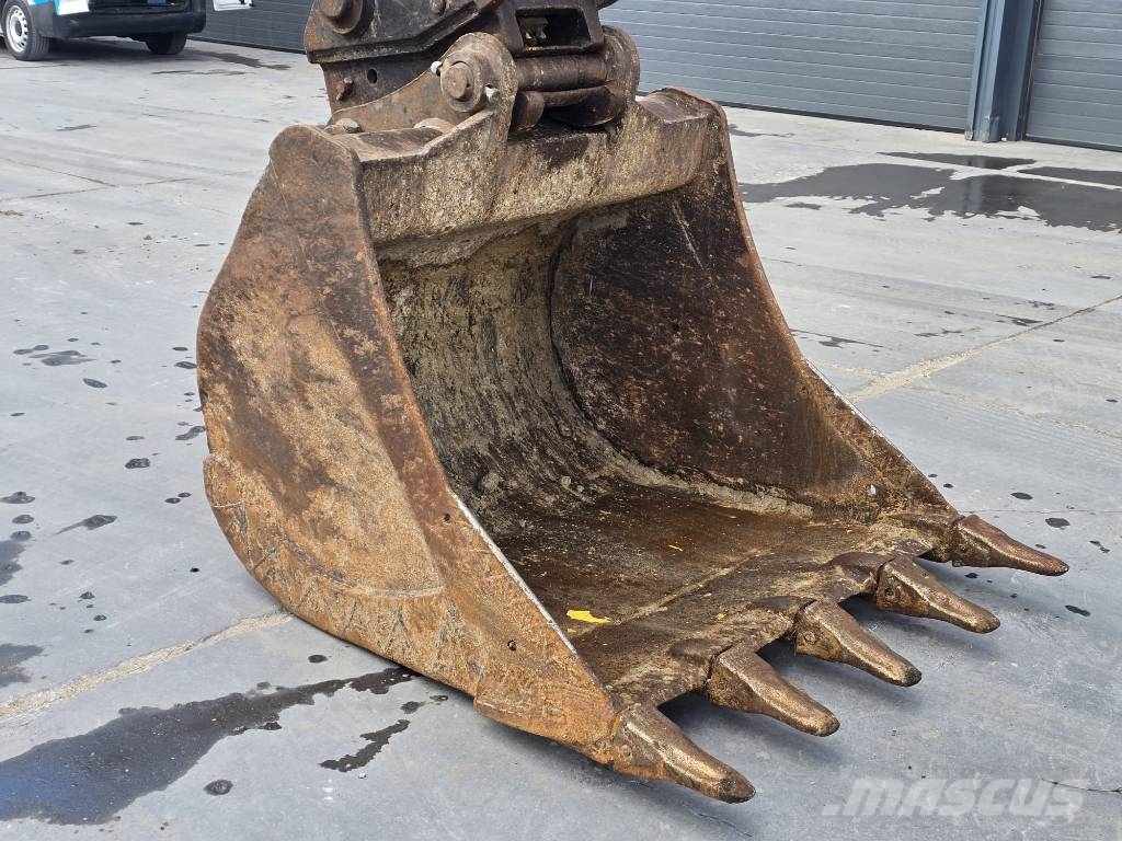 Komatsu PC 210 LC-11 Гусеничні екскаватори