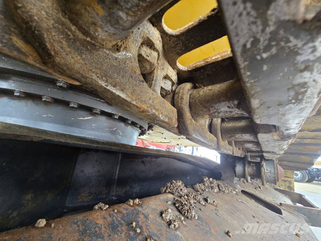 Komatsu PC 210 LC-11 Гусеничні екскаватори