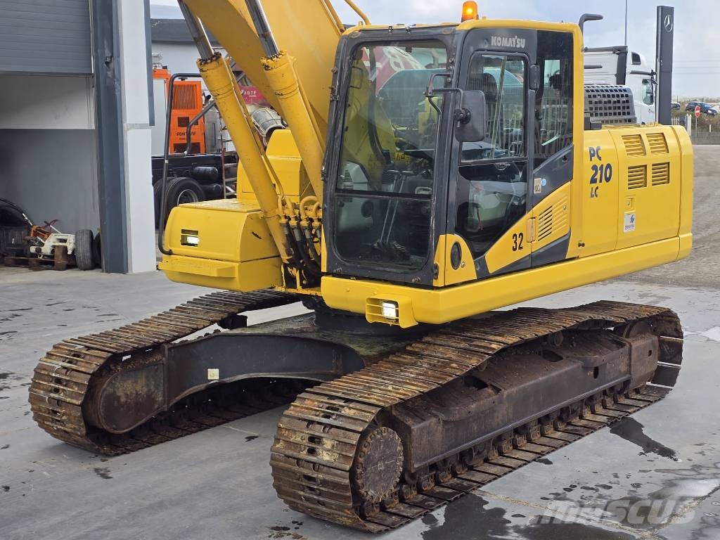 Komatsu PC 210 LC-11 Гусеничні екскаватори