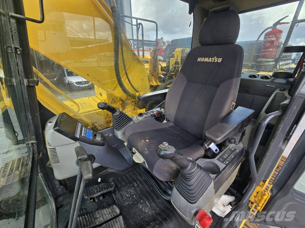 Komatsu PC 210 LC-11 Гусеничні екскаватори