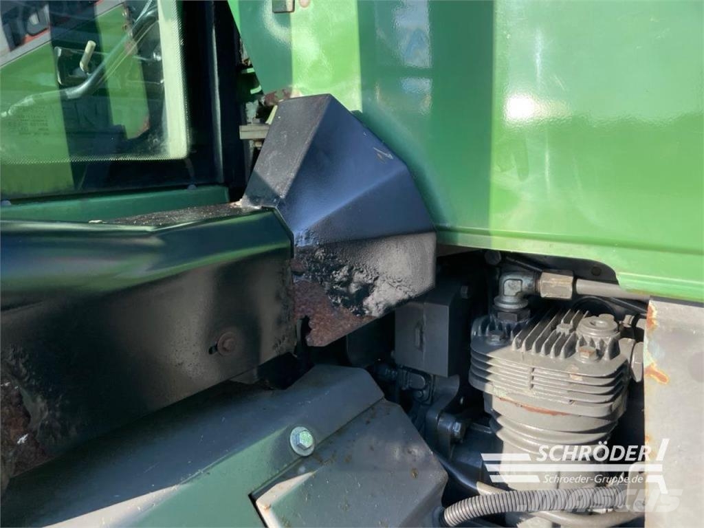Fendt 714 VARIO الجرارات