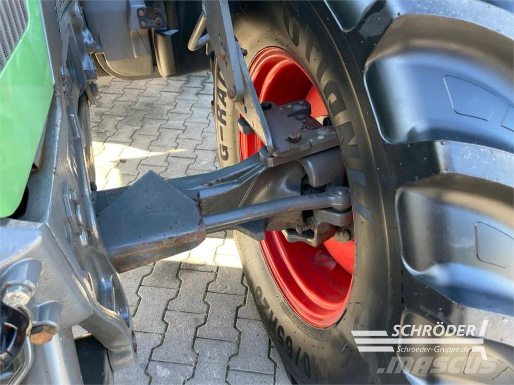 Fendt 714 VARIO الجرارات