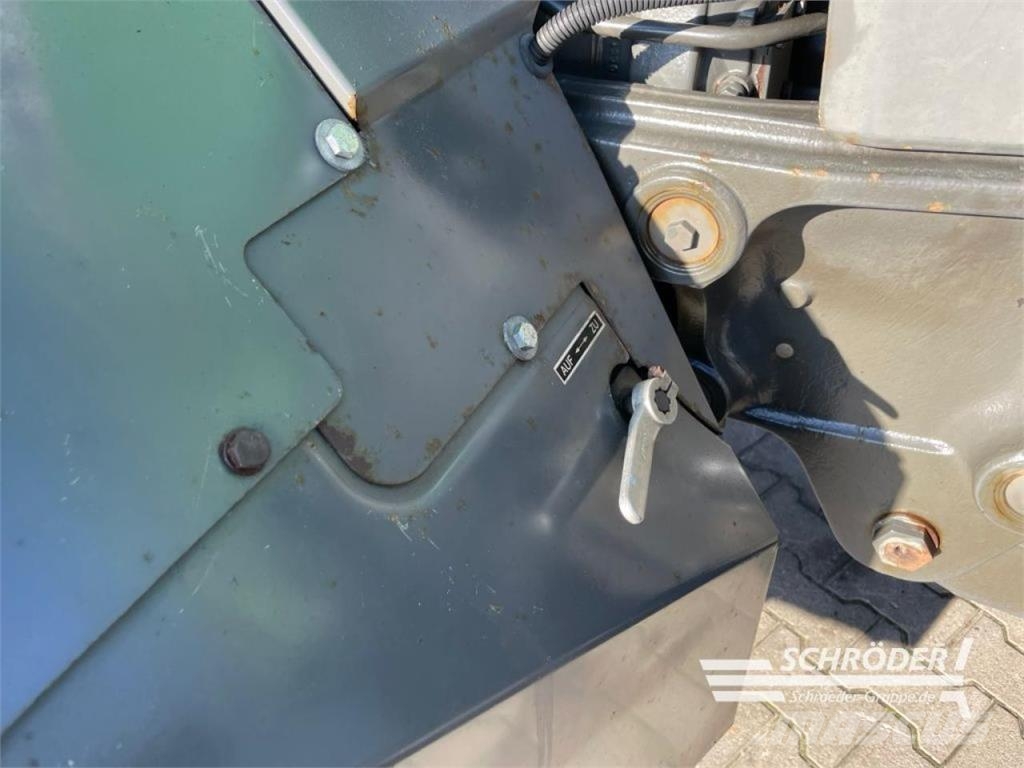 Fendt 714 VARIO الجرارات