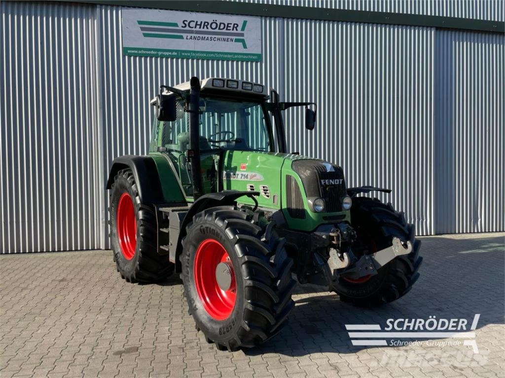 Fendt 714 VARIO الجرارات