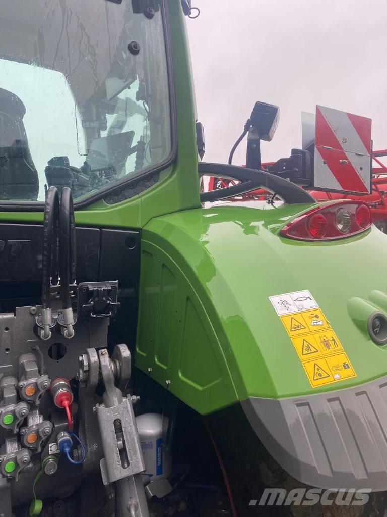Fendt 724 Vario Gen6 Traktori