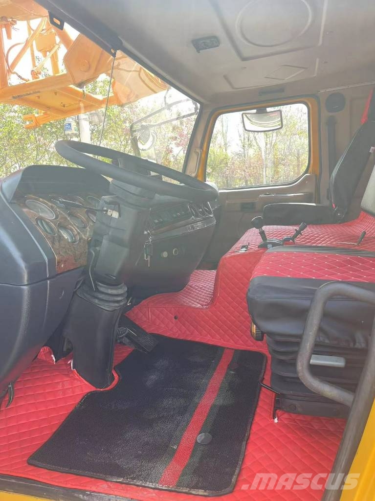 XCMG QY 100 K Visureigiai kranai