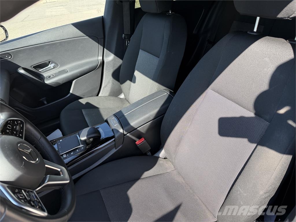 Mercedes-Benz Mercedes Benz CLA VIN 112 Automobili