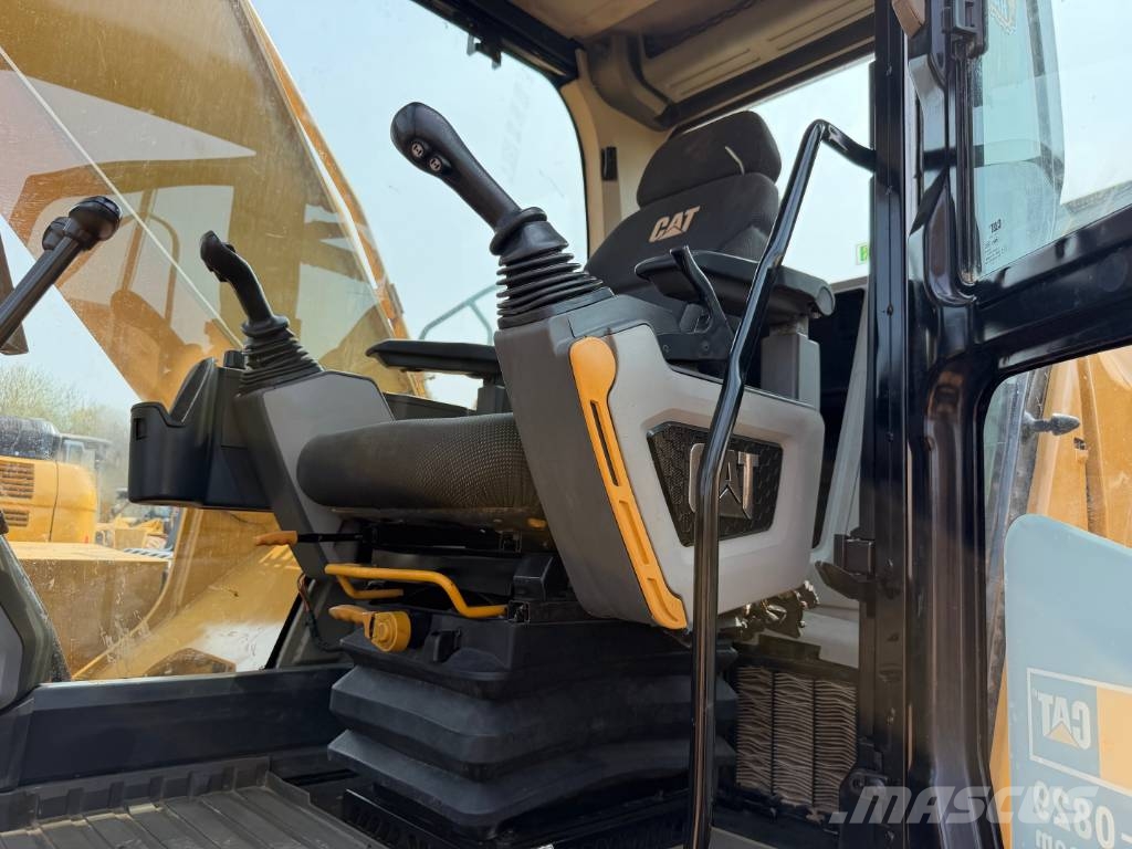 CAT 330GC Lánctalpas kotrók