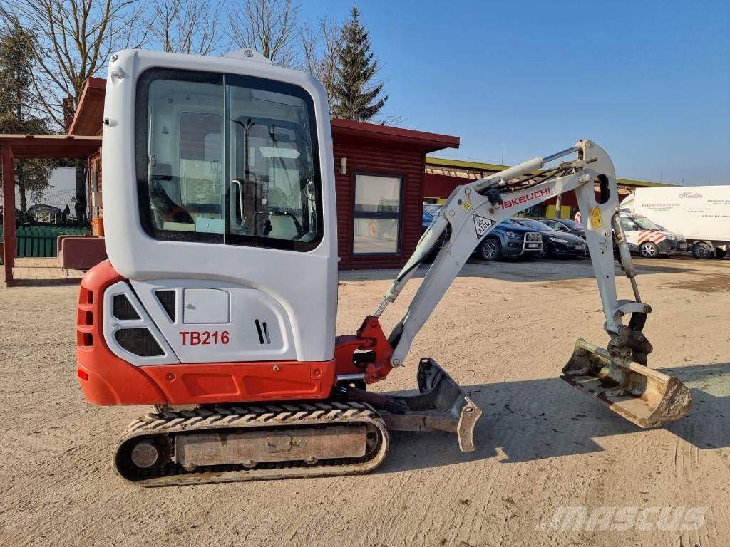 Takeuchi TB 216 小型挖土機/掘鑿機<7t(小型挖掘機)