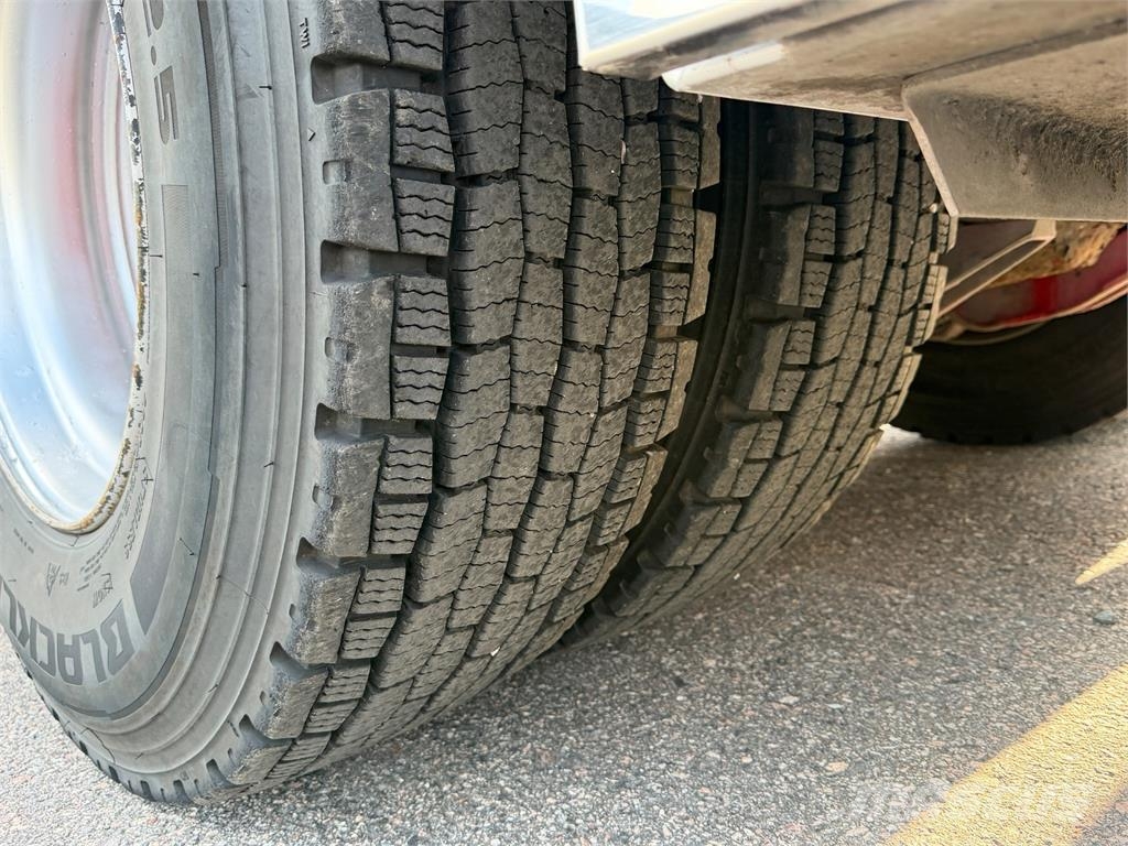 Volvo FH540 8x4*4 Camiones polibrazo