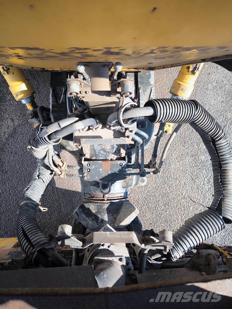 Komatsu HM 300-1 *Klima* Top Reifen* Camiones articulados