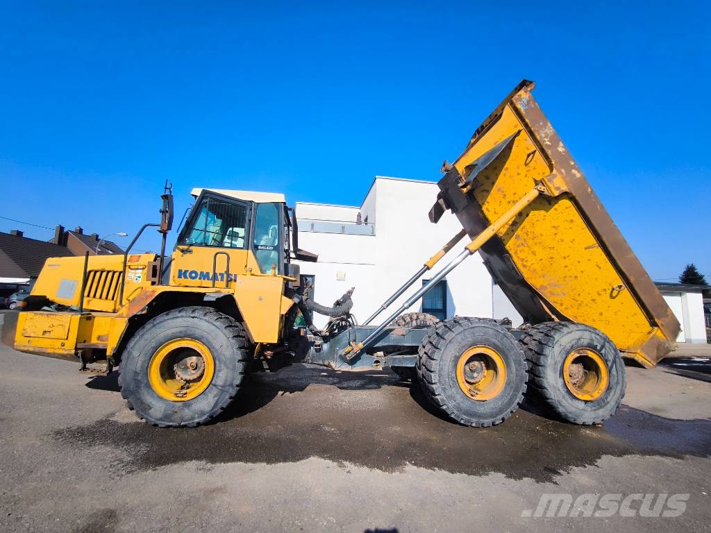 Komatsu HM 300-1 *Klima* Top Reifen* Camiones articulados