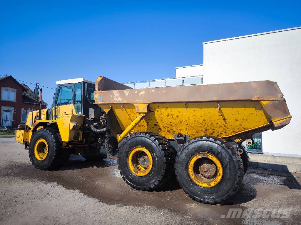 Komatsu HM 300-1 *Klima* Top Reifen* Camiones articulados