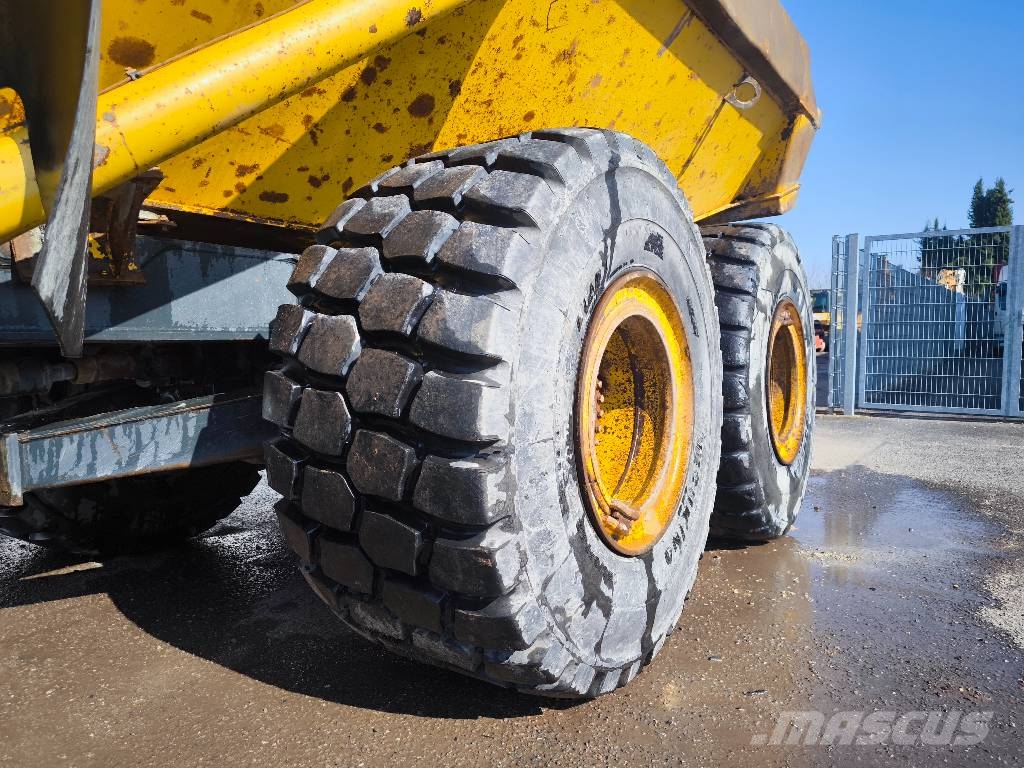 Komatsu HM 300-1 *Klima* Top Reifen* Camiones articulados