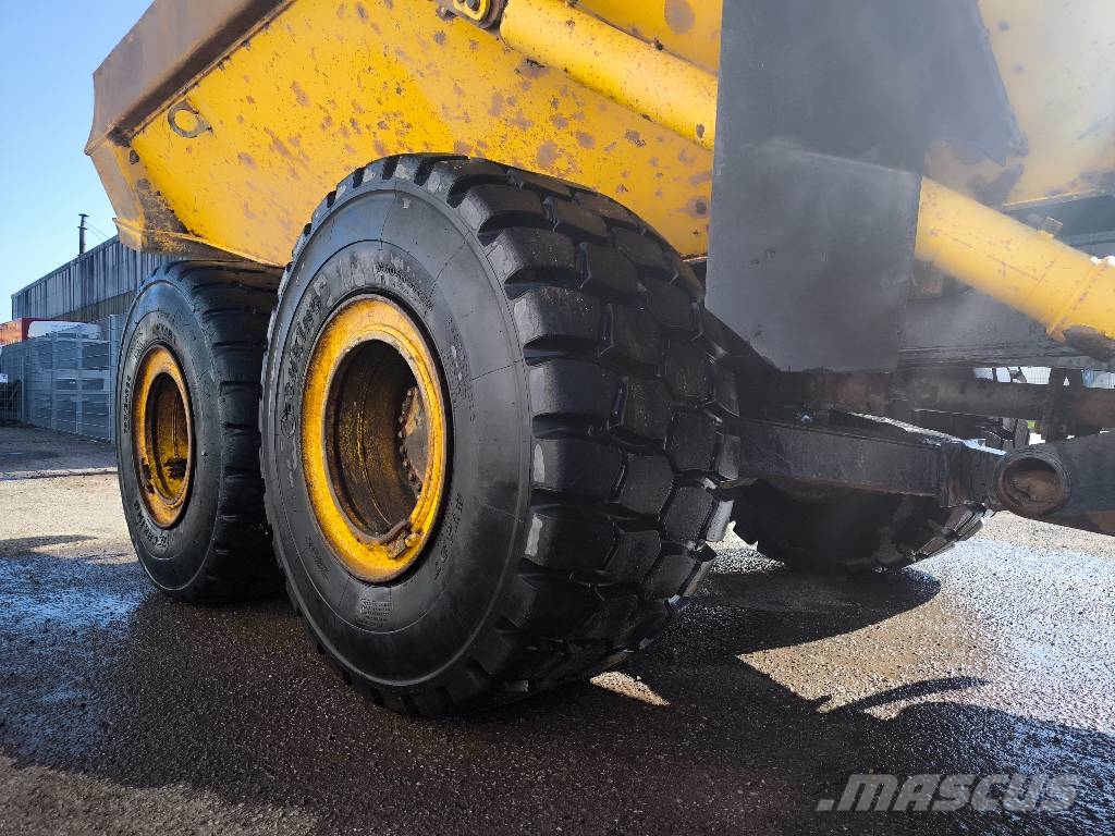 Komatsu HM 300-1 *Klima* Top Reifen* Camiones articulados