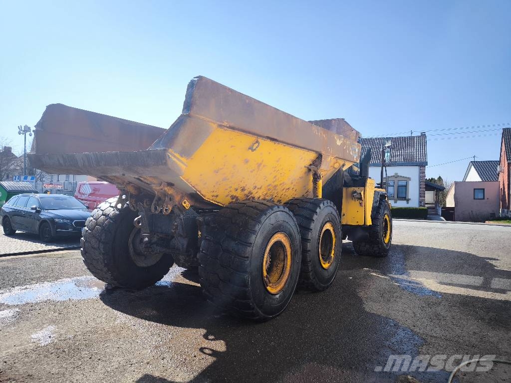 Komatsu HM 300-1 *Klima* Top Reifen* Camiones articulados