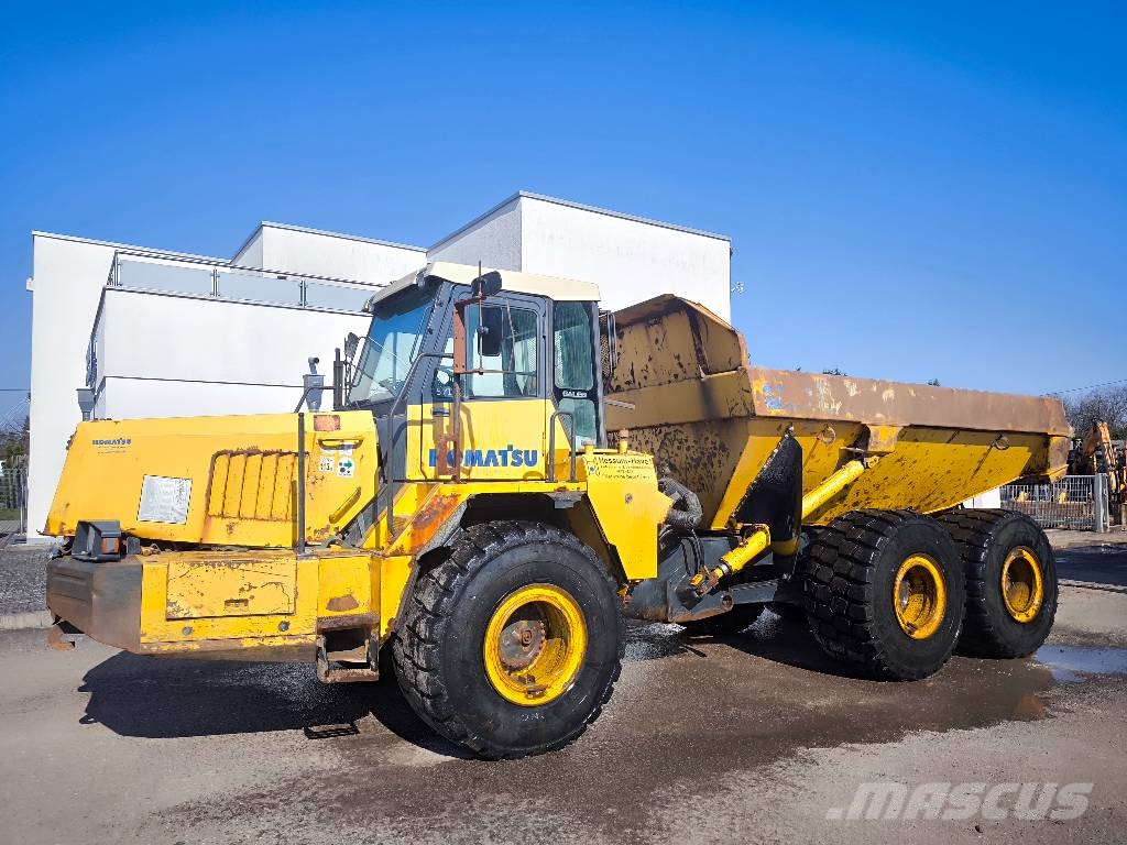 Komatsu HM 300-1 *Klima* Top Reifen* Camiones articulados