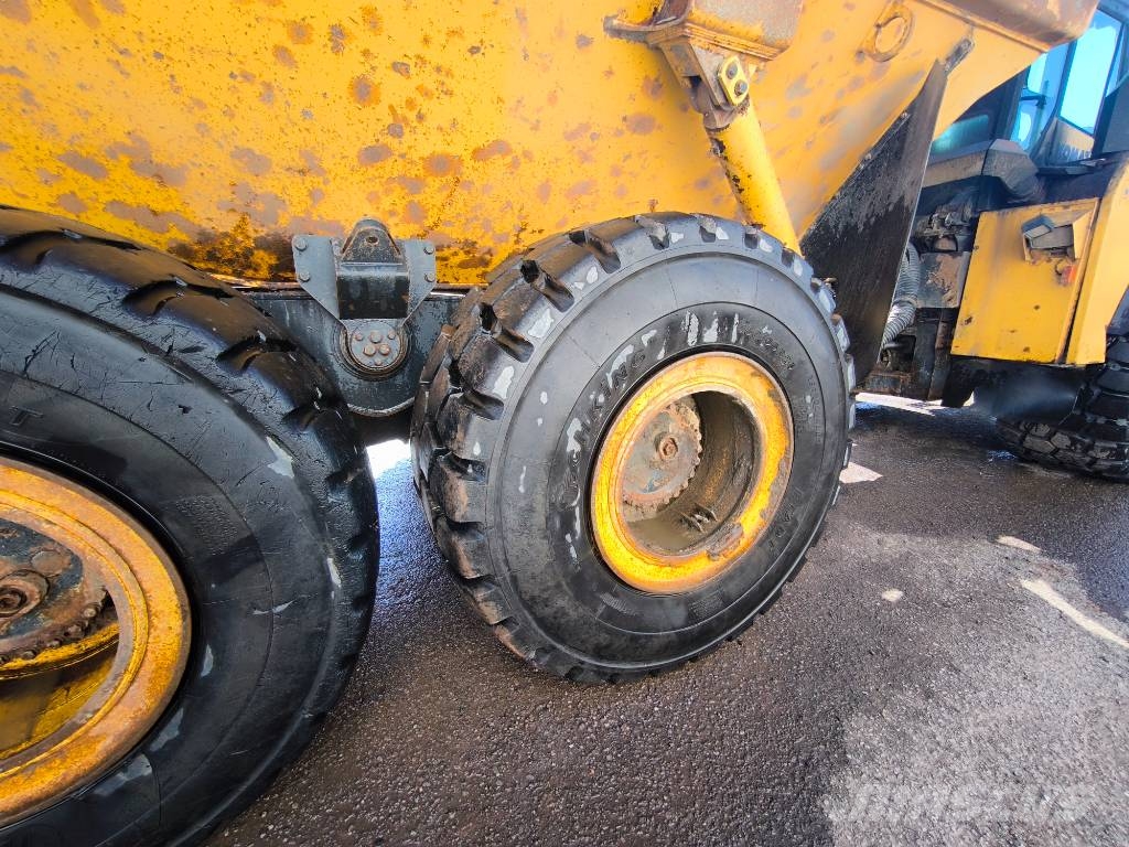 Komatsu HM 300-1 *Klima* Top Reifen* Camiones articulados