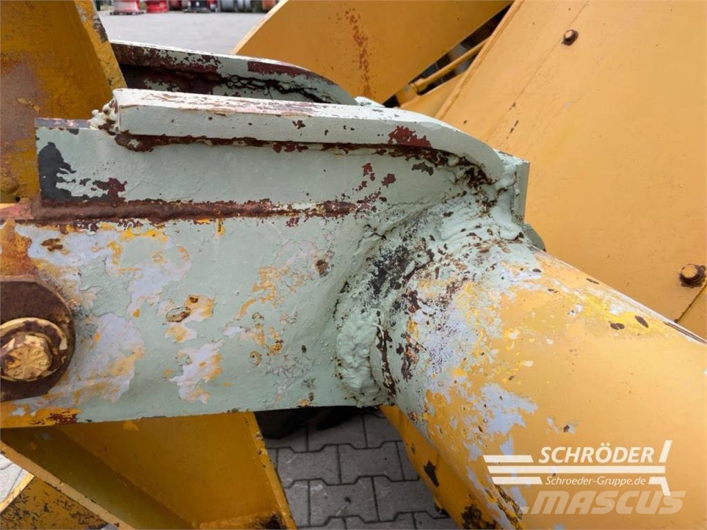 Case IH 5150 لوادر بعجل