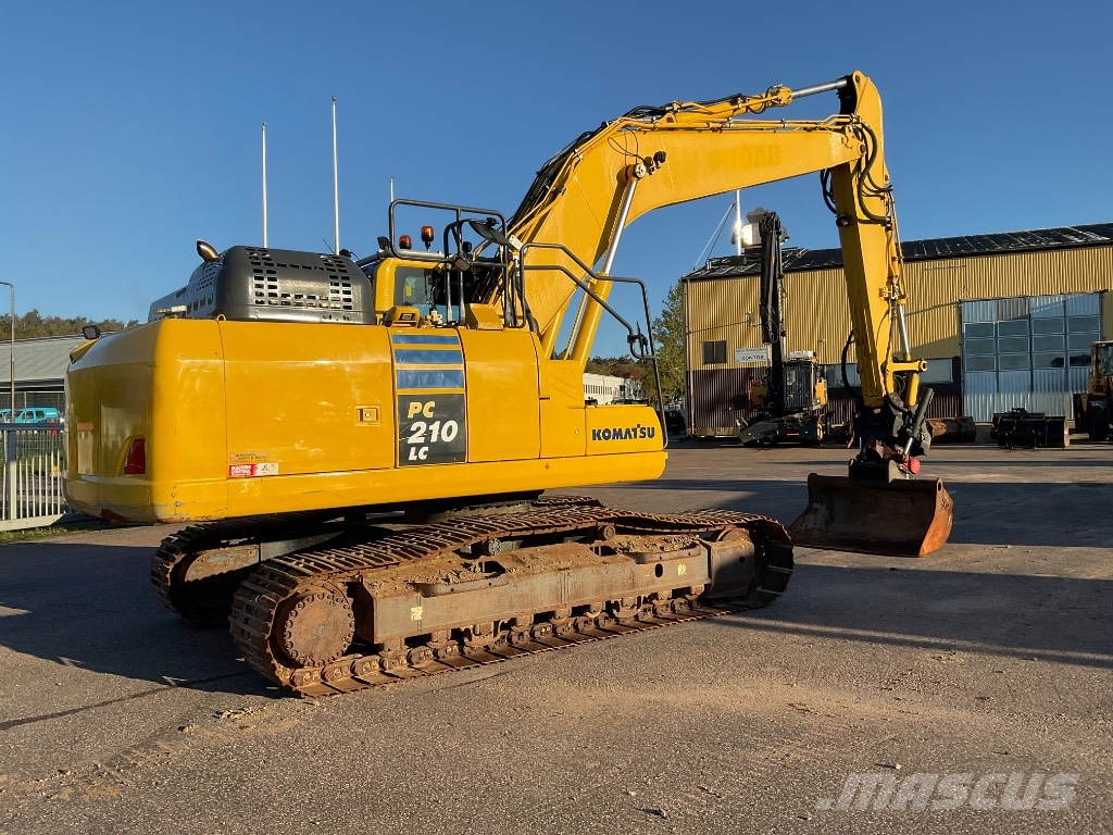 Komatsu PC 210 LC-11 Kāpurķēžu ekskavatori