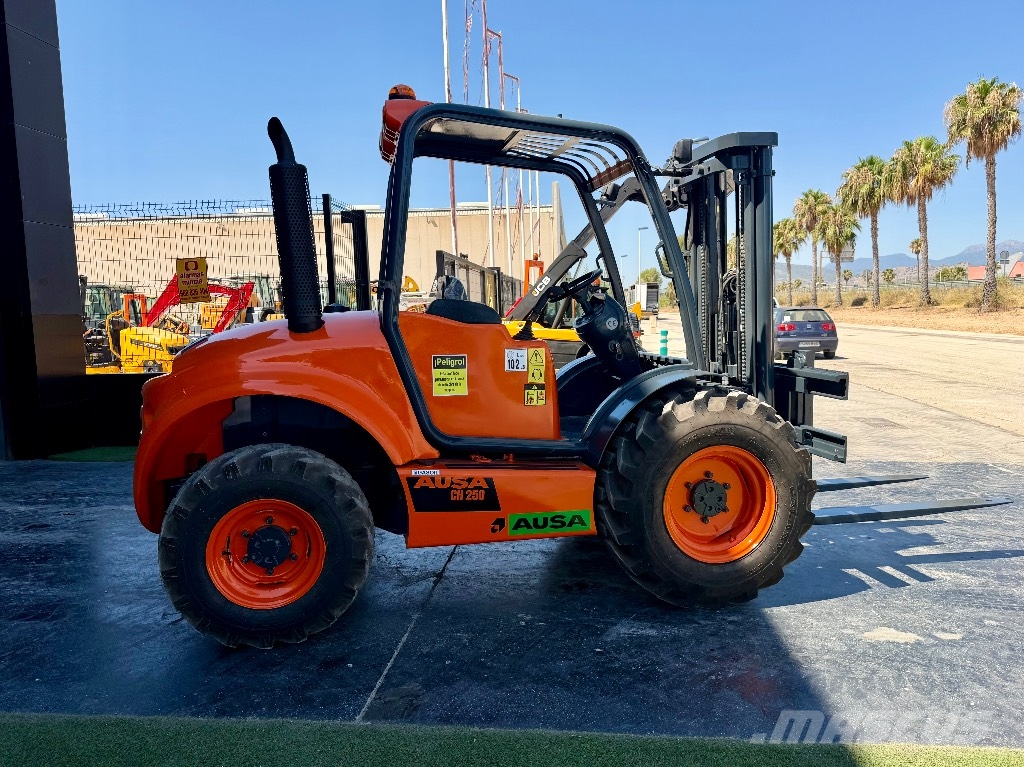 Ausa CH 250 X4 Wózki widłowe terenowe