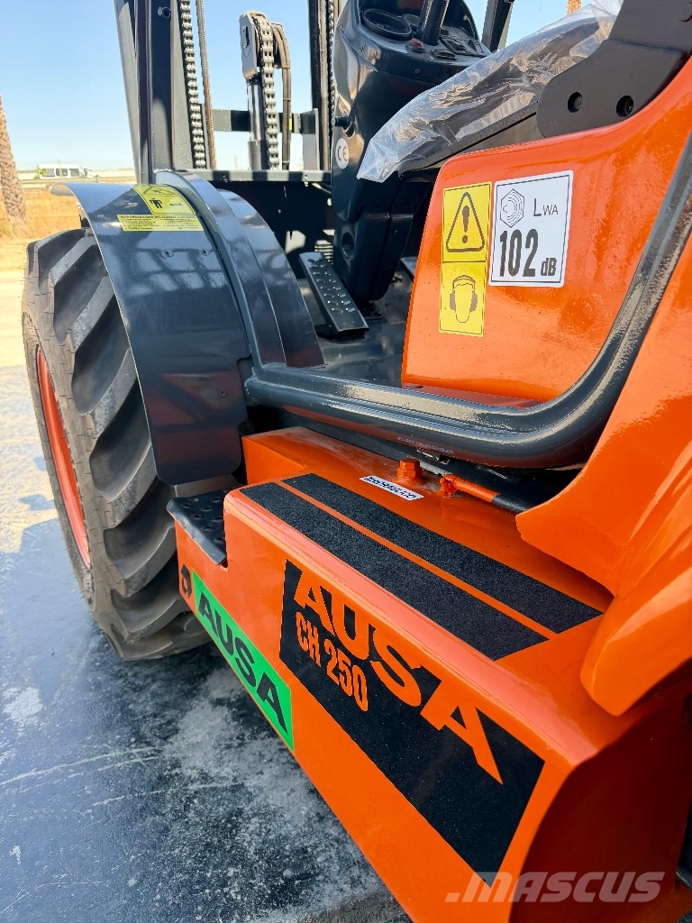 Ausa CH 250 X4 Wózki widłowe terenowe