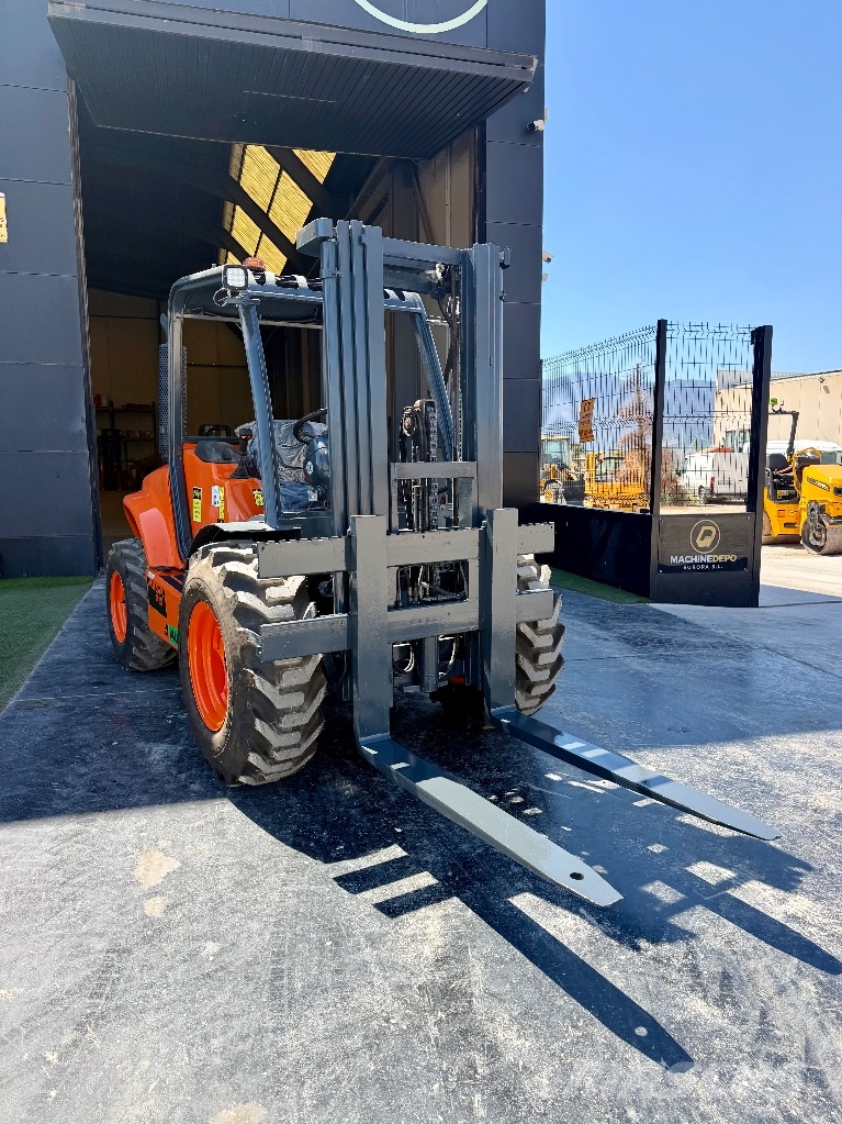 Ausa CH 250 X4 Wózki widłowe terenowe