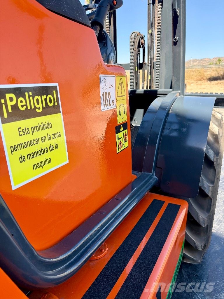 Ausa CH 250 X4 Wózki widłowe terenowe