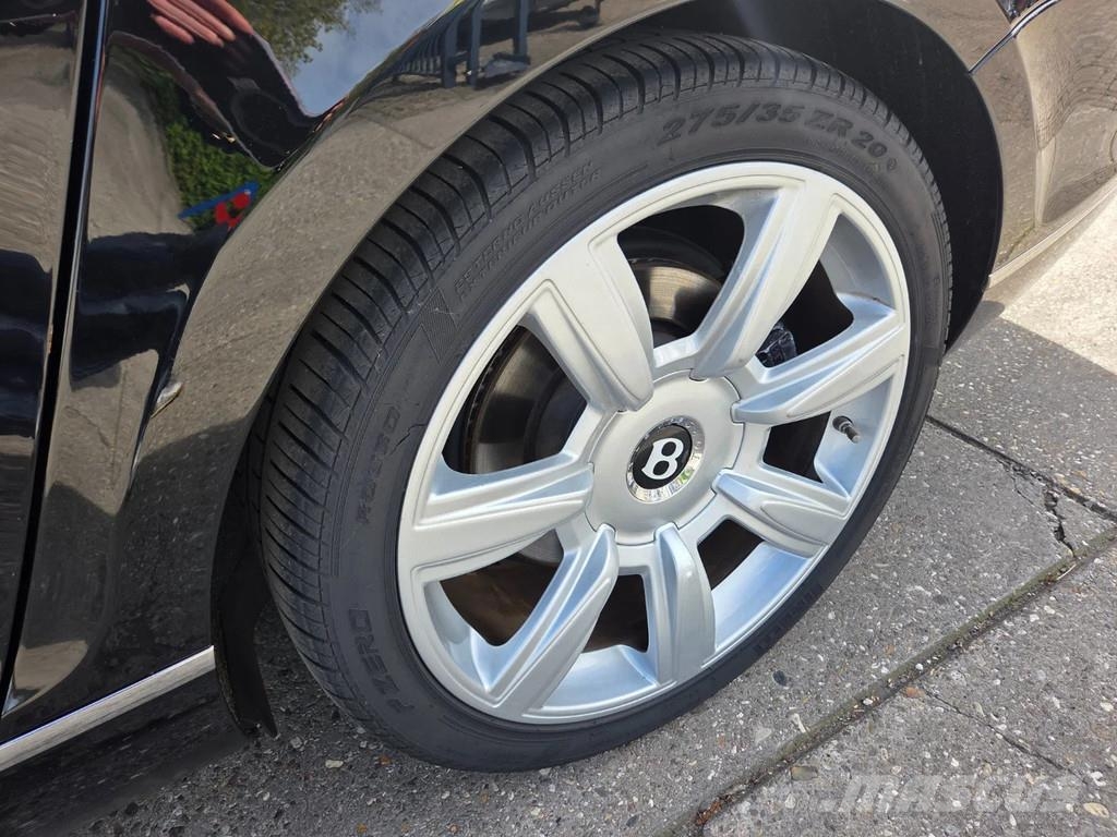 Bentley Continental Flying Spur 6.0 W12 PKWs