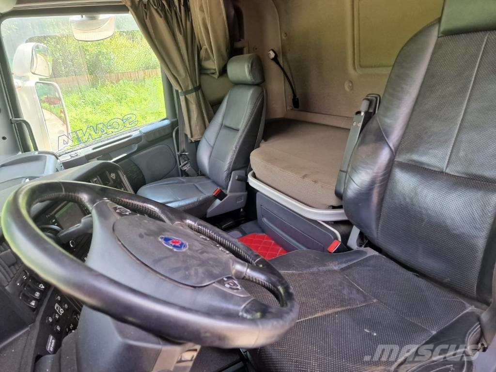 Scania R 560 do drewna do lasu Vozy na přepravu kmenů