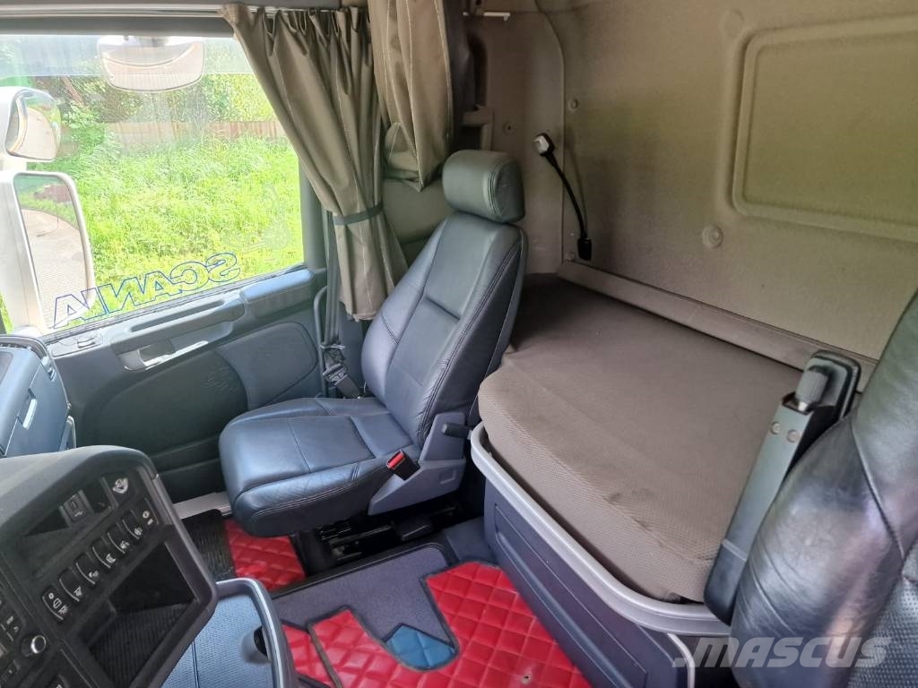Scania R 560 do drewna do lasu Vozy na přepravu kmenů