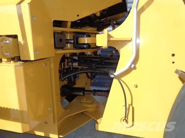 CAT 930 G Naudoti ratiniai krautuvai