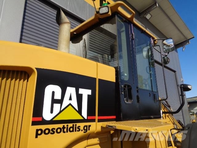 CAT 930 G Naudoti ratiniai krautuvai