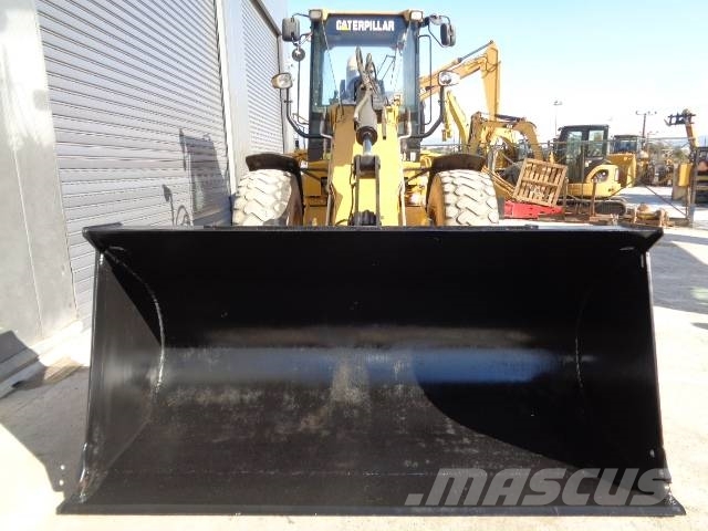 CAT 930 G Naudoti ratiniai krautuvai