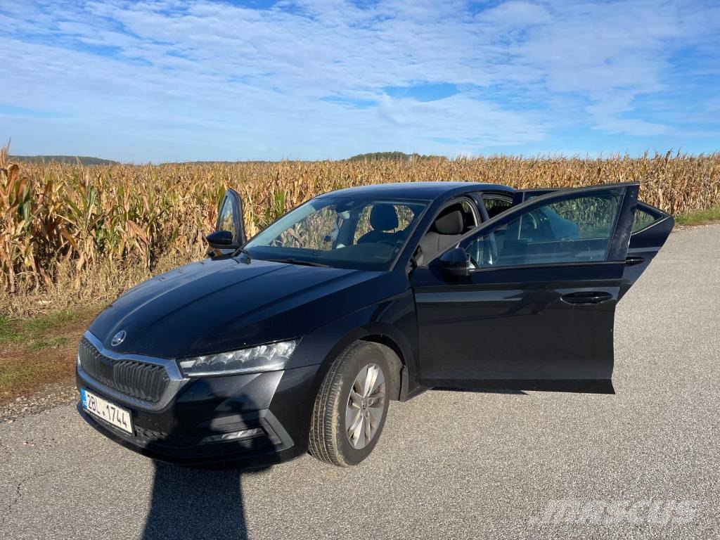 Škoda Octavia 自動車
