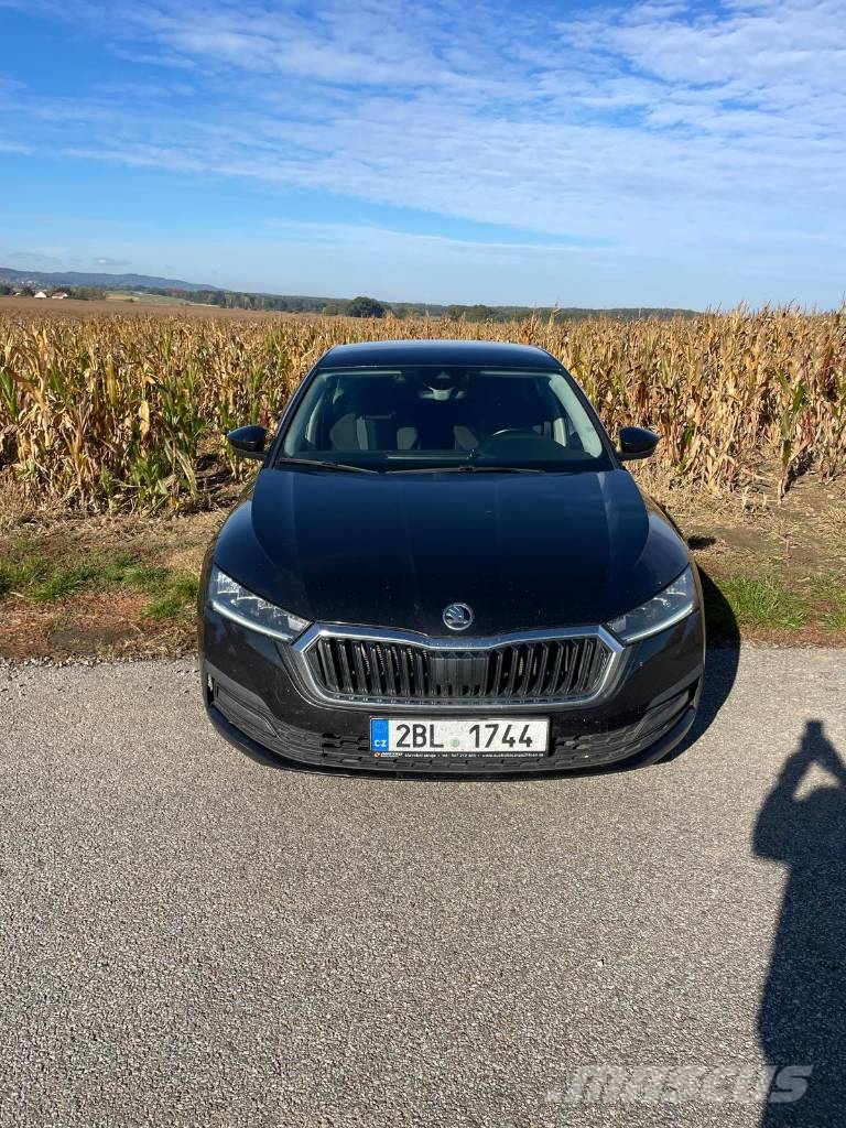 Škoda Octavia 自動車