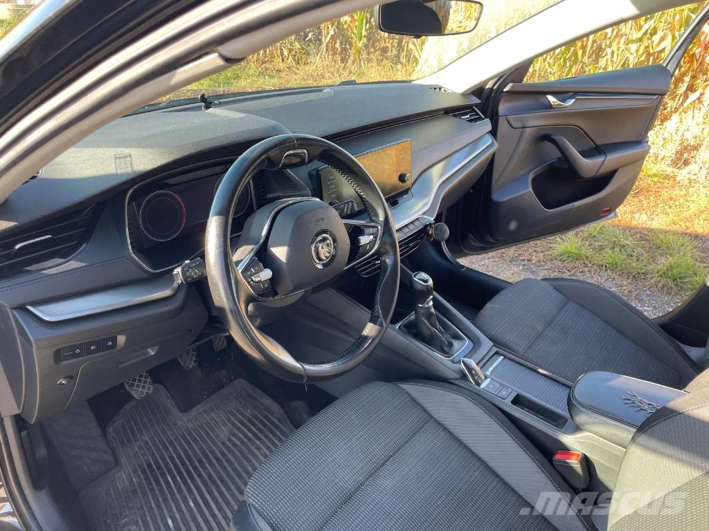 Škoda Octavia 自動車