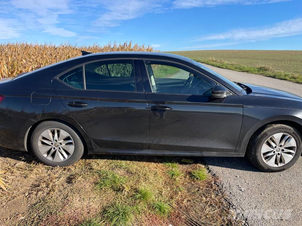 Škoda Octavia 自動車
