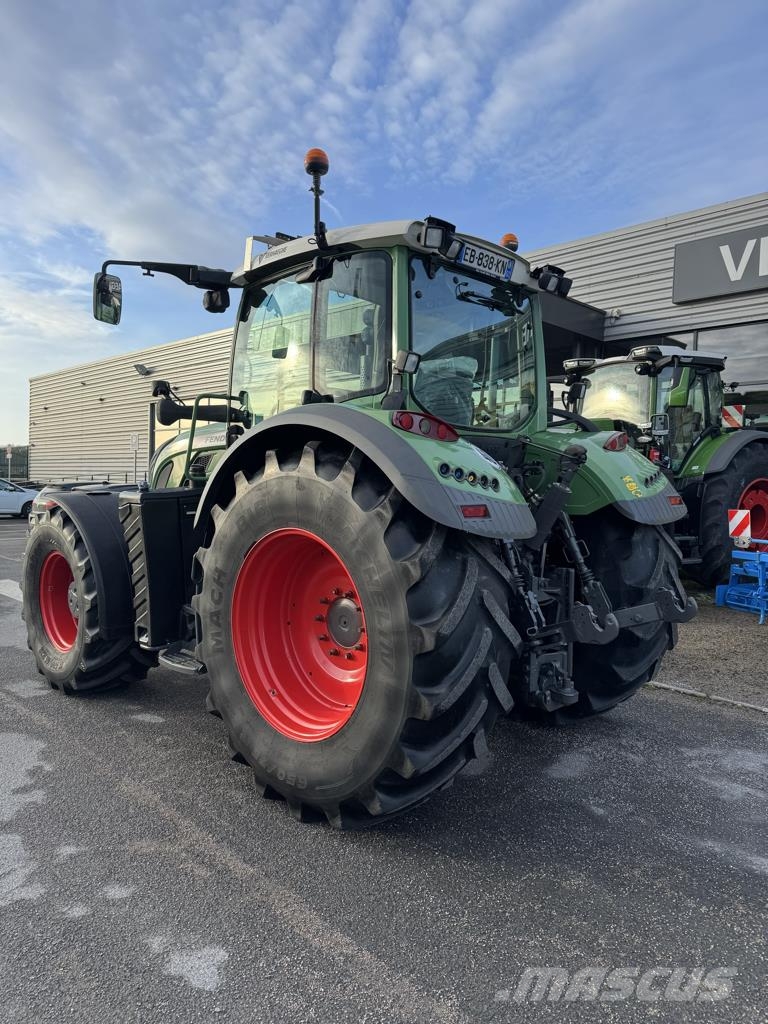 Fendt 724 VARIO PROFI + Трактори