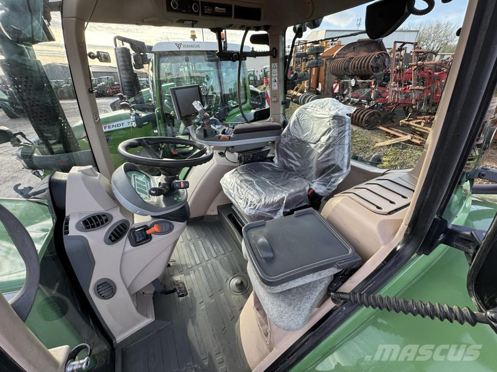 Fendt 724 VARIO PROFI + Traktorer