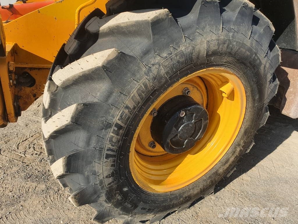 JCB 540-140 M310 jak Manitou 1440 Teleskoplader
