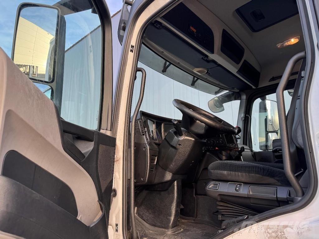 Mercedes-Benz Antos 2124 4X2 EURO 6 + ANTEO LIFT Furgons