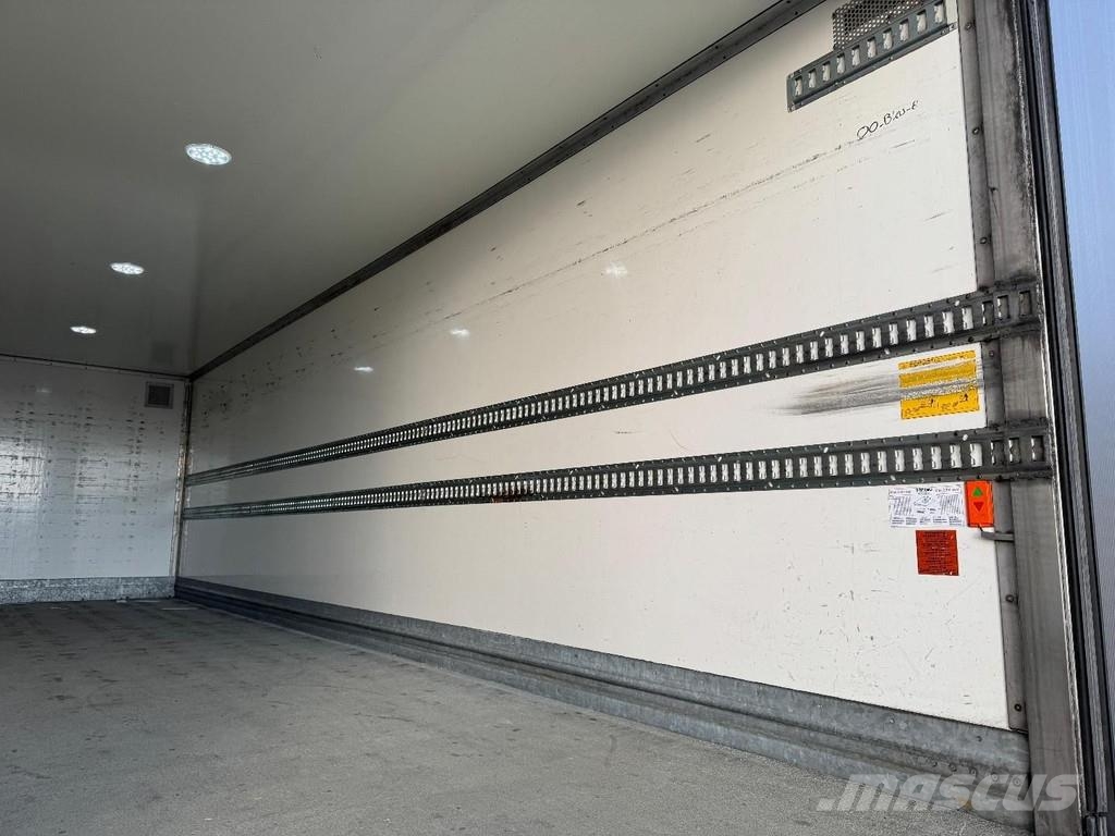 Mercedes-Benz Antos 2124 4X2 EURO 6 + ANTEO LIFT Furgons