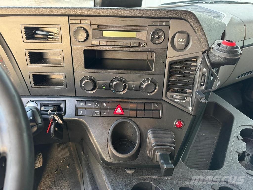 Mercedes-Benz Antos 2124 4X2 EURO 6 + ANTEO LIFT Furgons