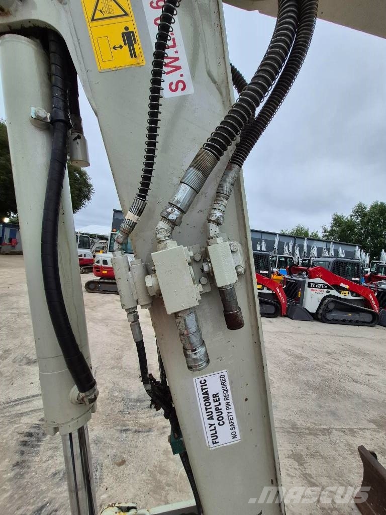 Takeuchi TB 260 حفارات صغيرة أقل من 7 طن (حفارات صغيرة)