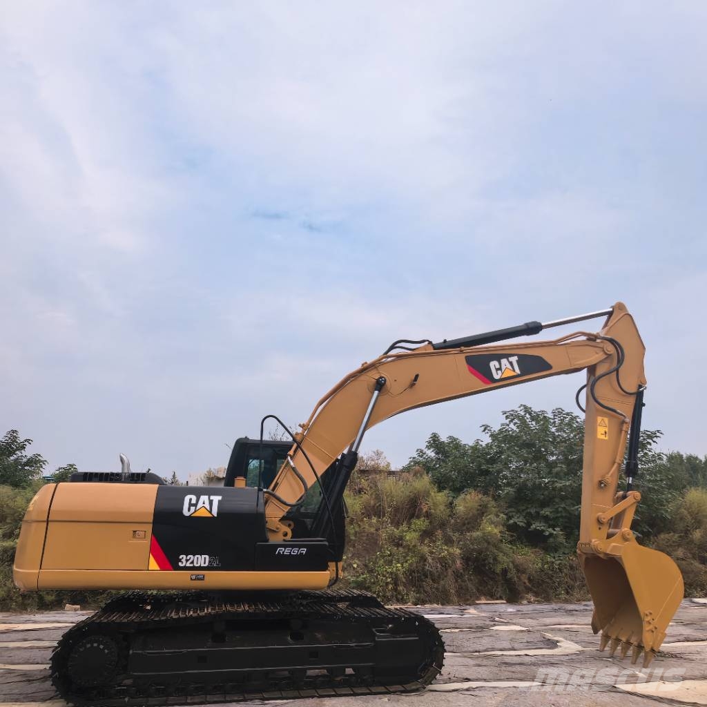 CAT 320 D2L 중형굴삭기 7톤-28톤